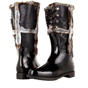 Stuart Weitzman ❄️ winter snow boots